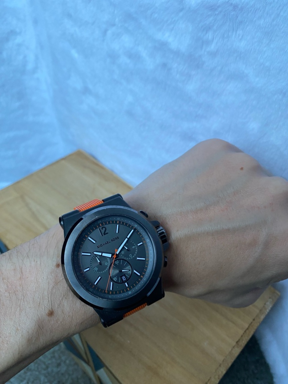 Michael Kors Men's Gray Dial Watch with Orange Strap - Picture 4 of 4